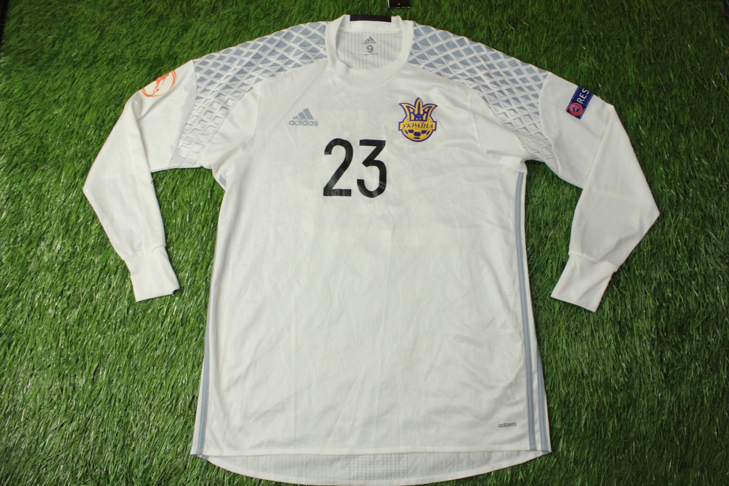 Ukraine 2016 GK 1 Kit