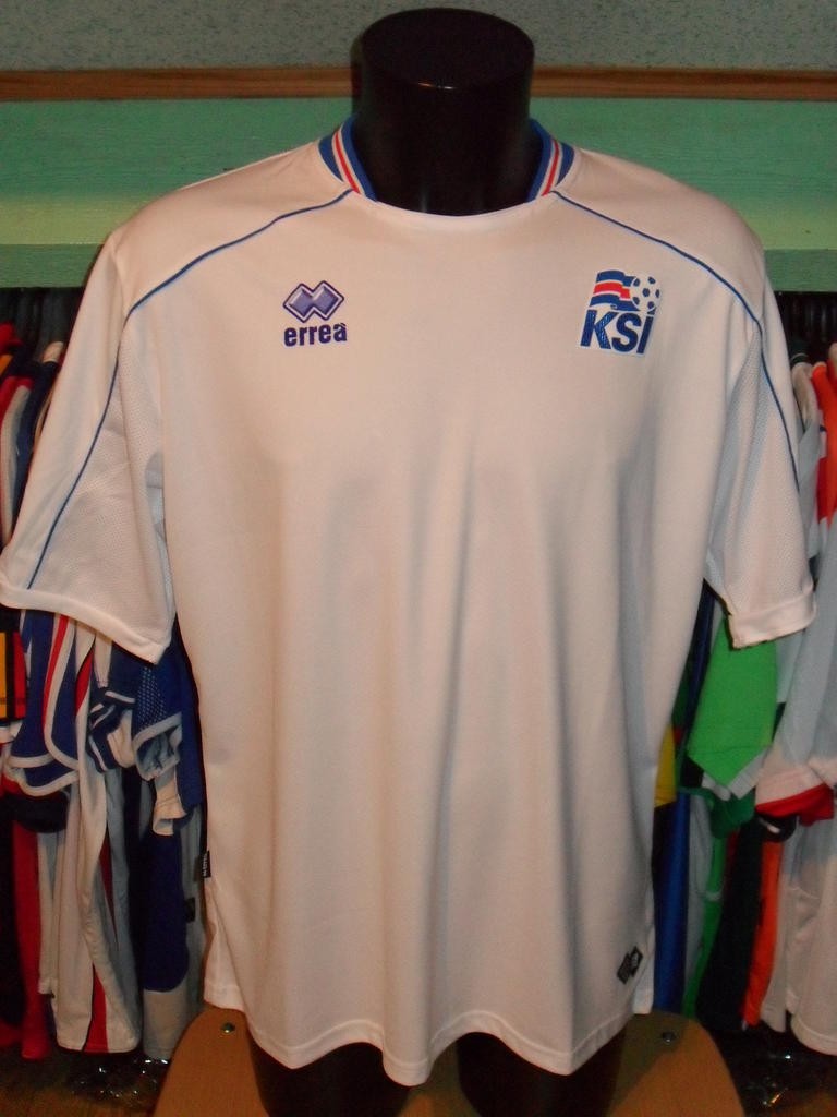 Iceland 2008 Away Kit