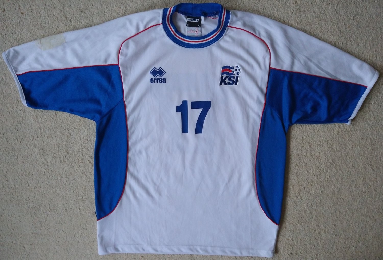 Iceland 2004 Away Kit