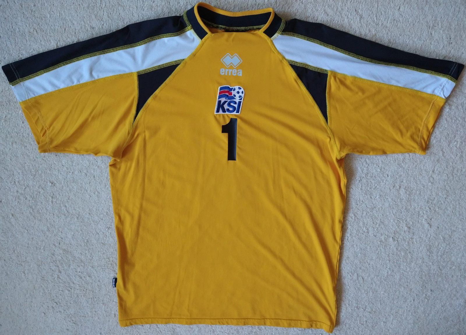 Iceland 2004 GK 1 Kit