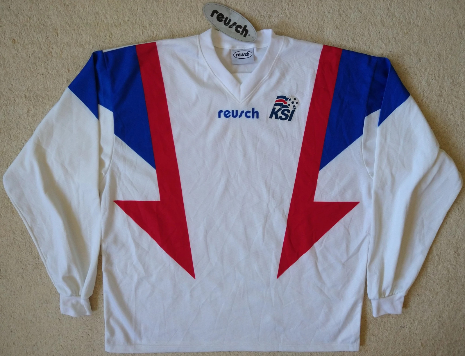 Iceland 2000 Away Kit