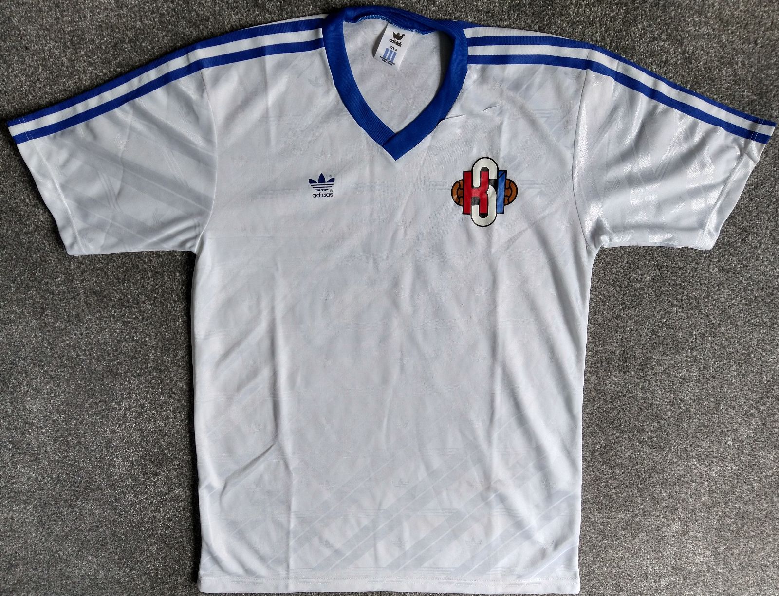 Iceland 1990 Away Kit