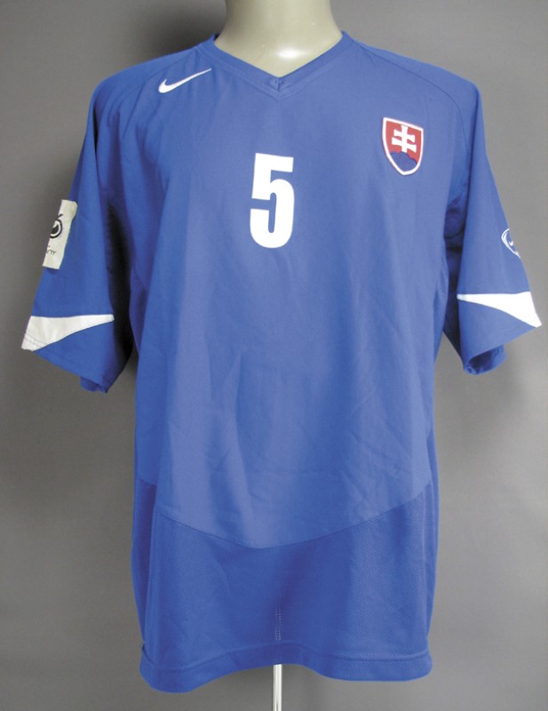 Slovakia 2004 Away Kit