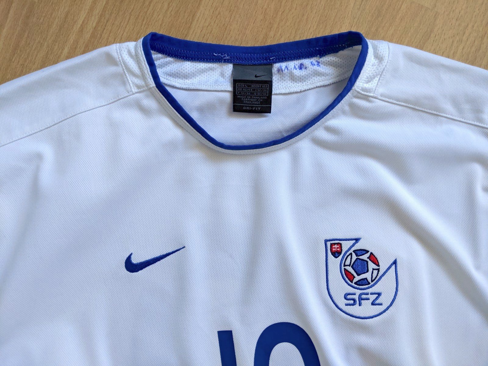 Slovakia 2002 Away Kit