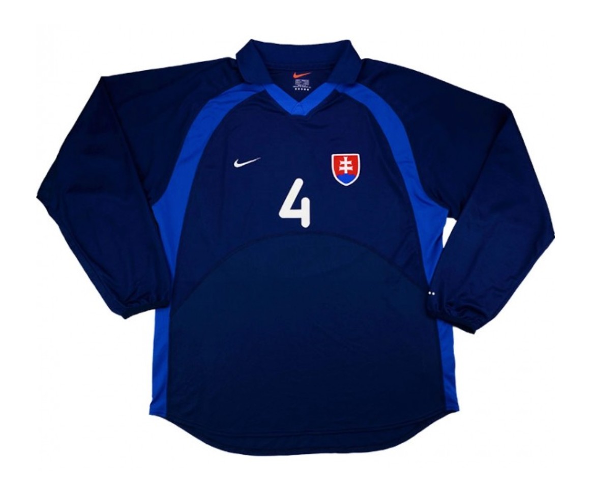 Slovakia 2000 Away Kit