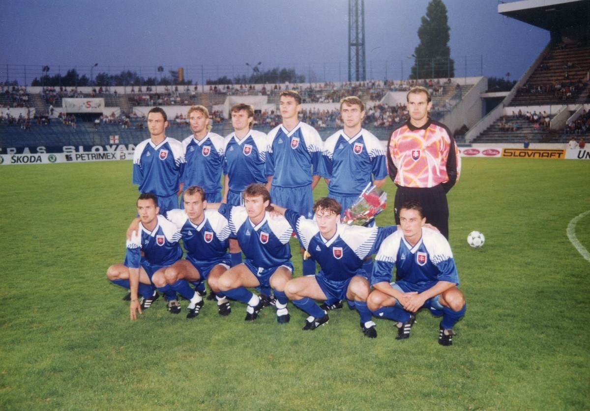Slovakia 1994 Home 2 Kit
