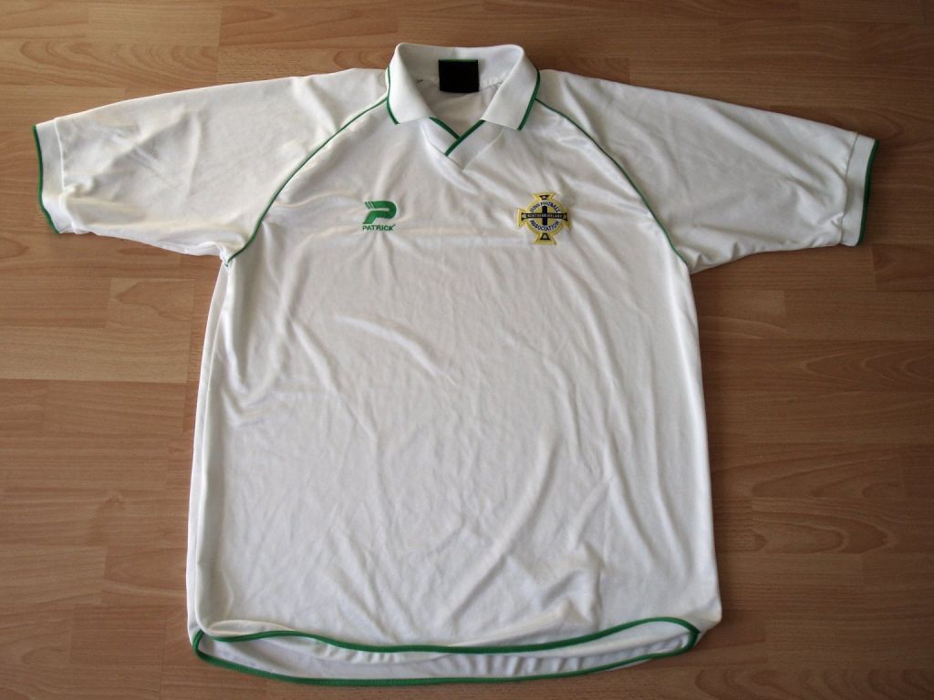 Northern Ireland 2002 Away Kit