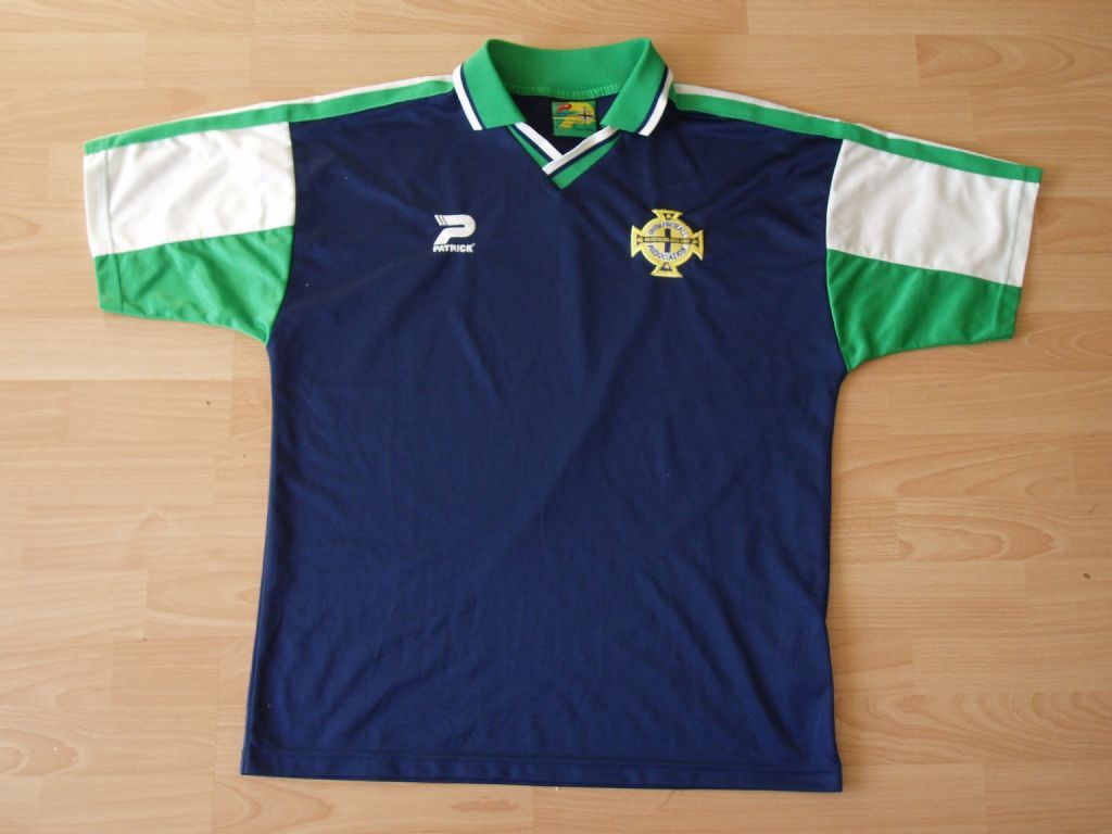 Northern Ireland 2000 Away Kit