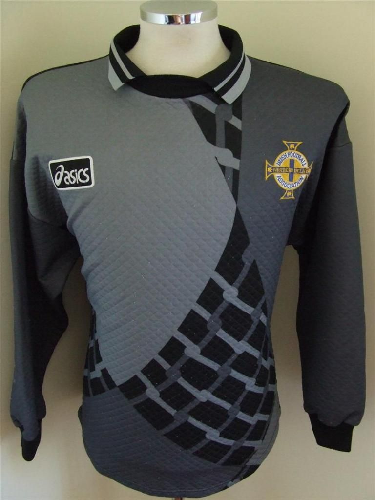 Northern Ireland 1996 GK 1 Kit