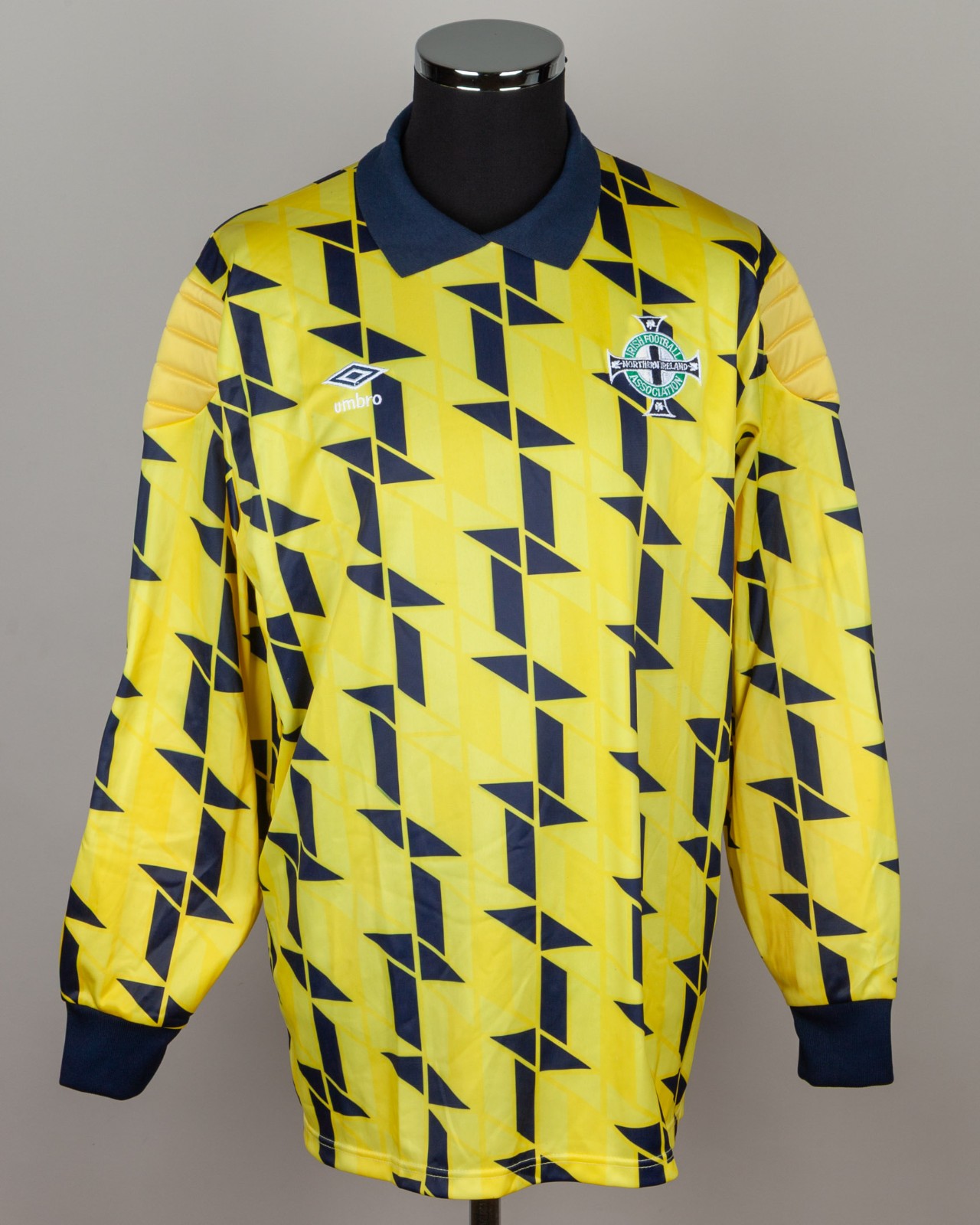 Northern Ireland 1990 GK 1 Kit