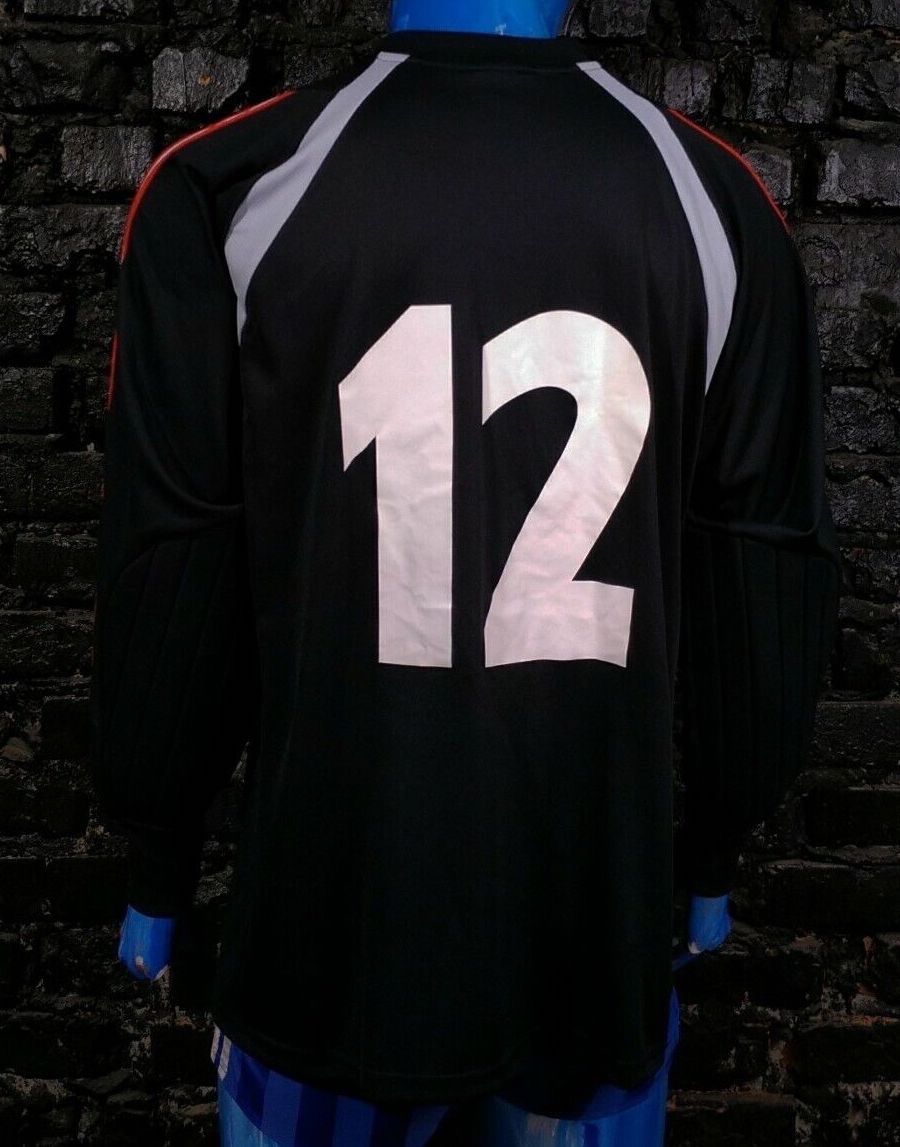 Finland 2002 GK 1 Kit