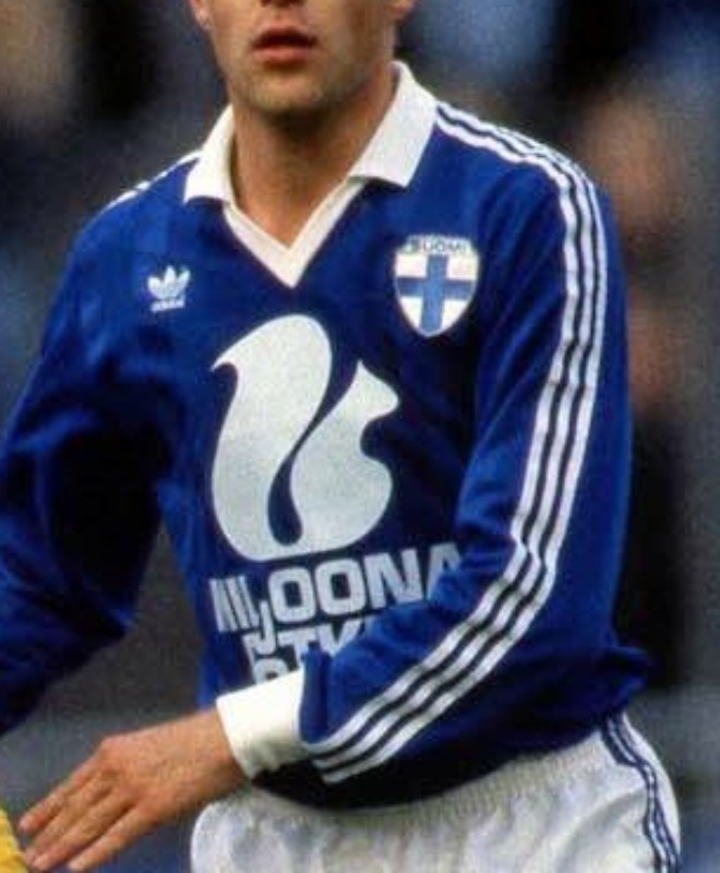 Finland 1987 Home Kit
