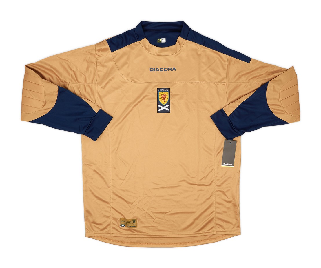 Scotland 2005 GK Home Kit