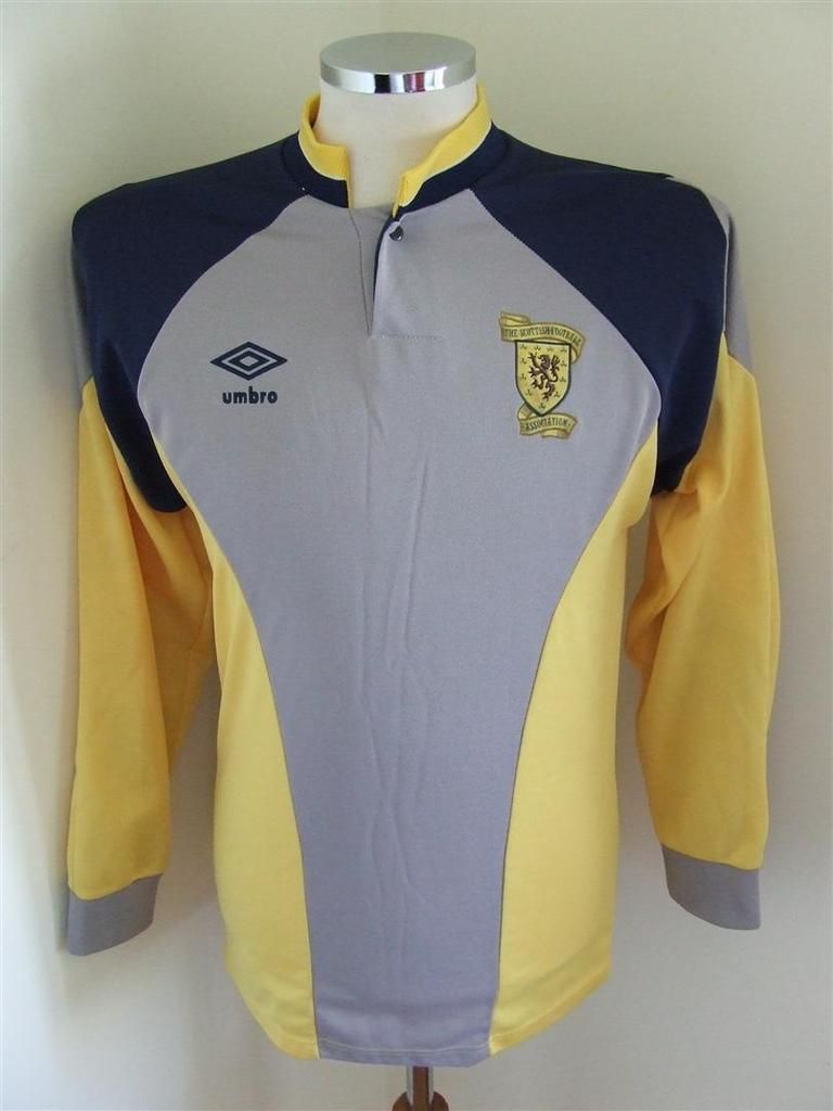 Scotland 1990 GK 1 Kit