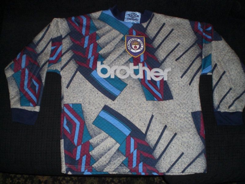 Manchester City 1993-94 GK 2 Kit