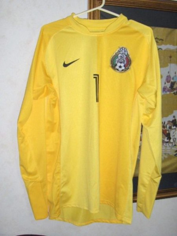 Mexico 2006 GK Away Kit