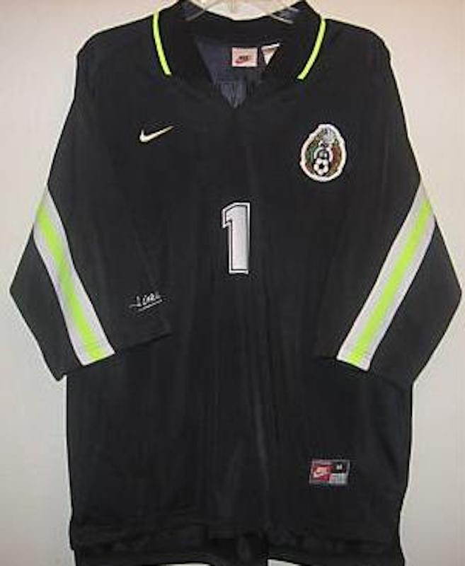 Mexico 1996 GK 3 Kit