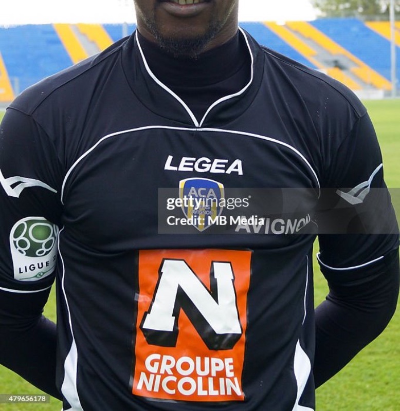 AC Arles-Avignon 2014-15 GK 1 Kit