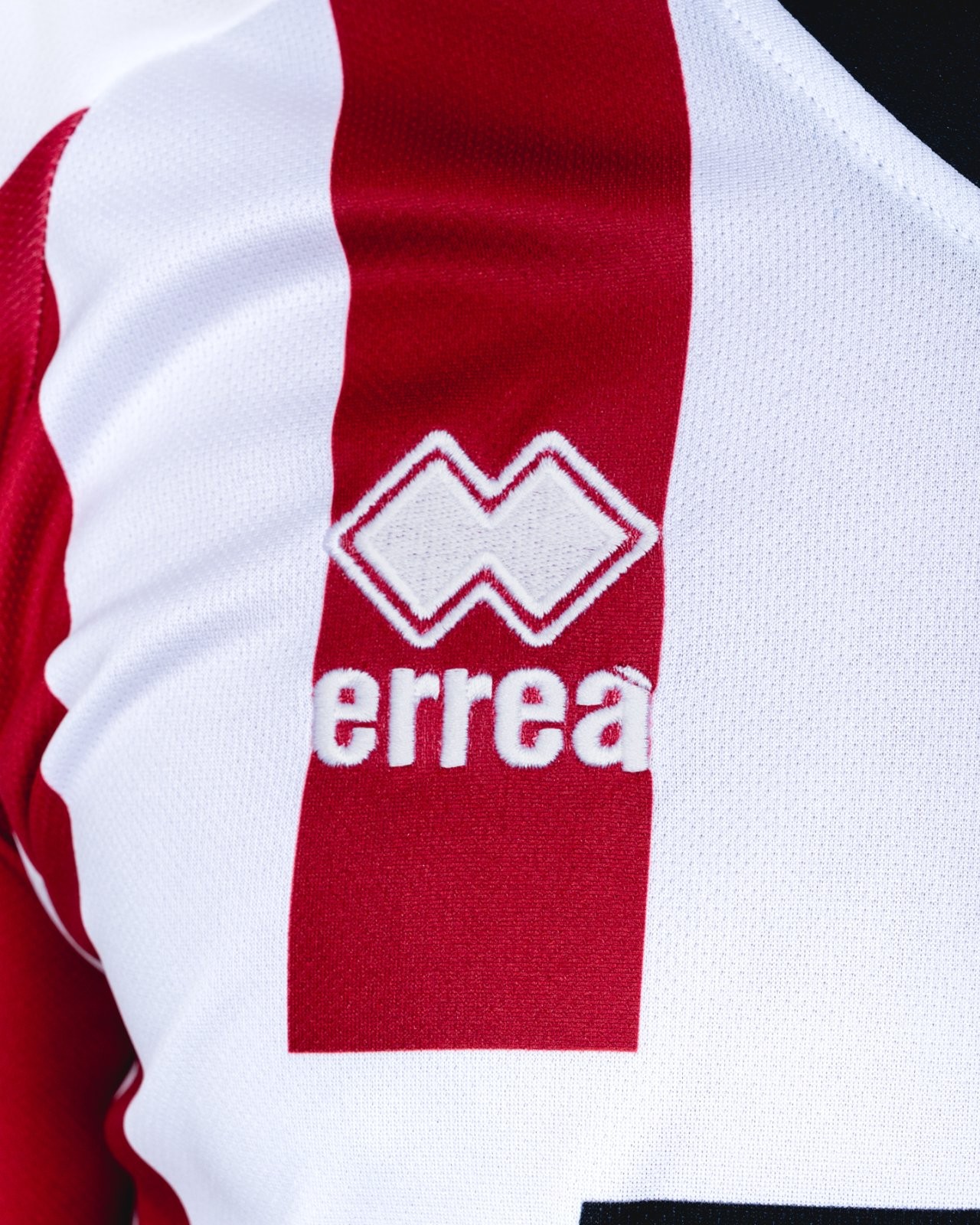 Cheltenham Town 2025-26 Home Kit
