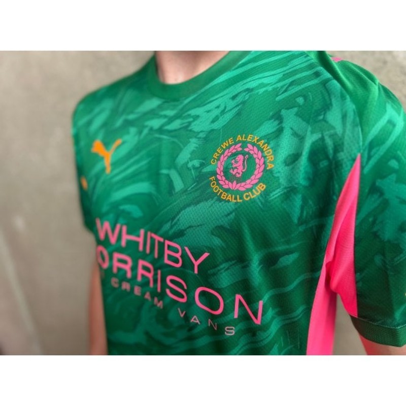 Crewe Alexandra 2025-26 GK 1 Kit