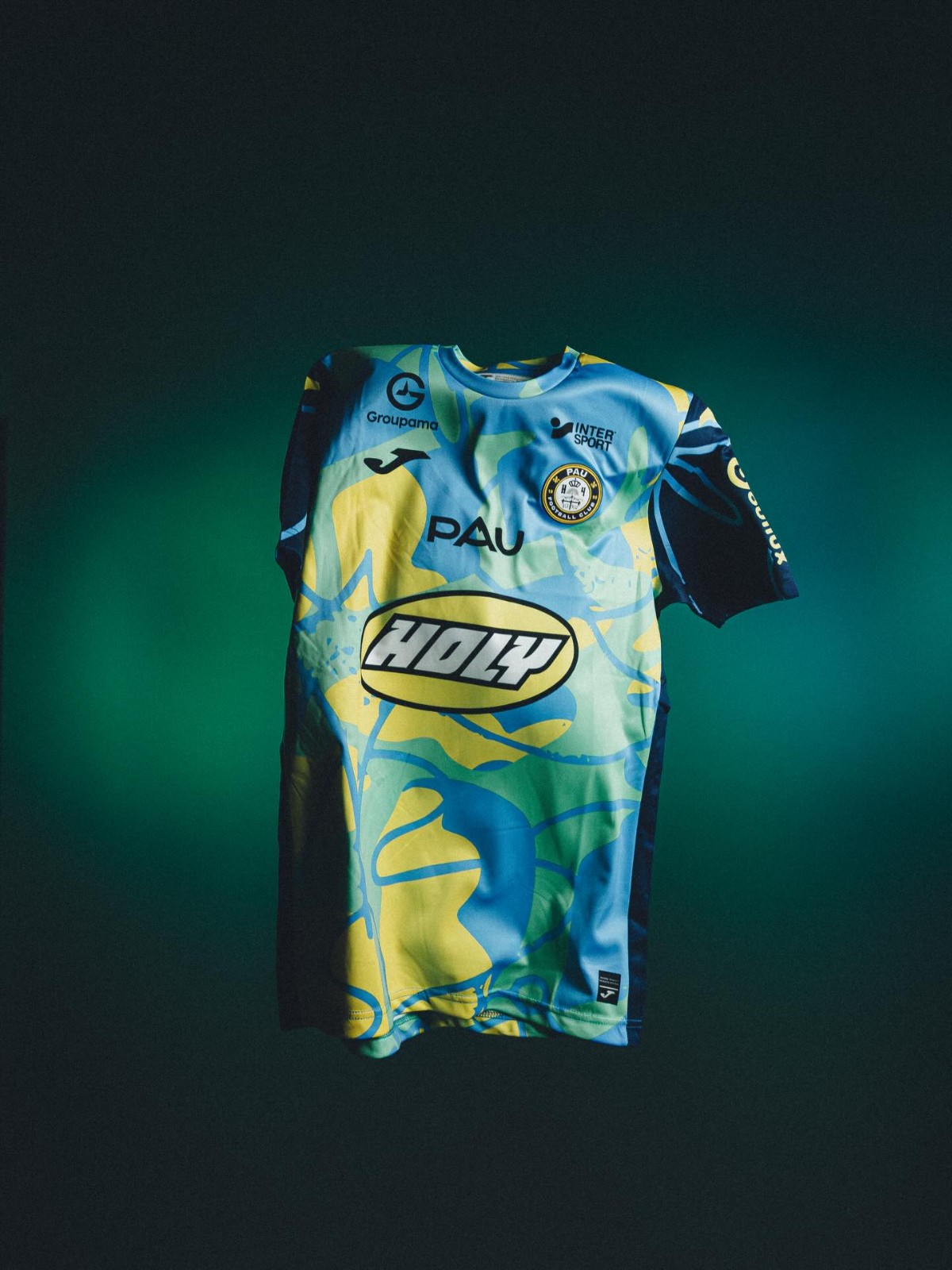 Pau FC 2025-26 GK Special Kit