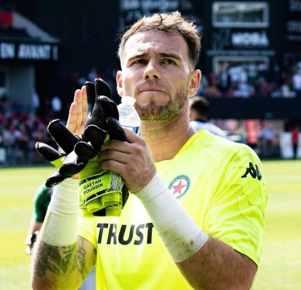 Red Star Paris 2025-26 GK 1 Kit