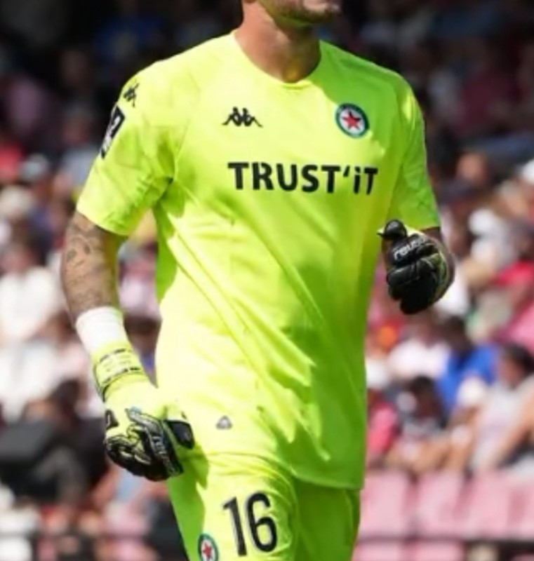 Red Star Paris 2025-26 GK 1 Kit