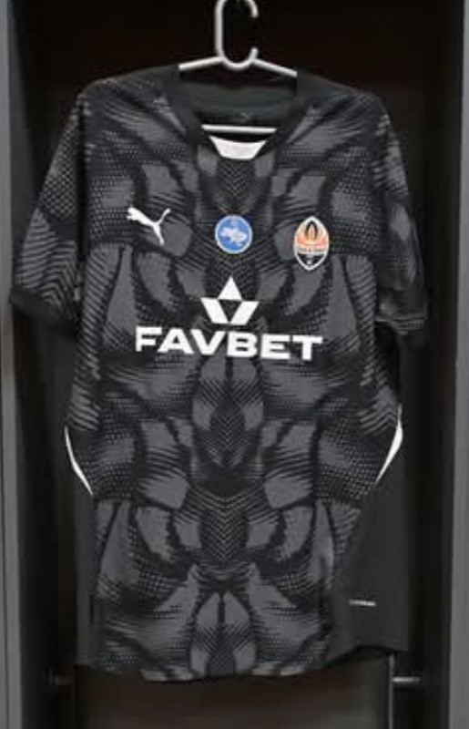 Shakhtar Donetsk 2025-26 Pre-Season GK Kit