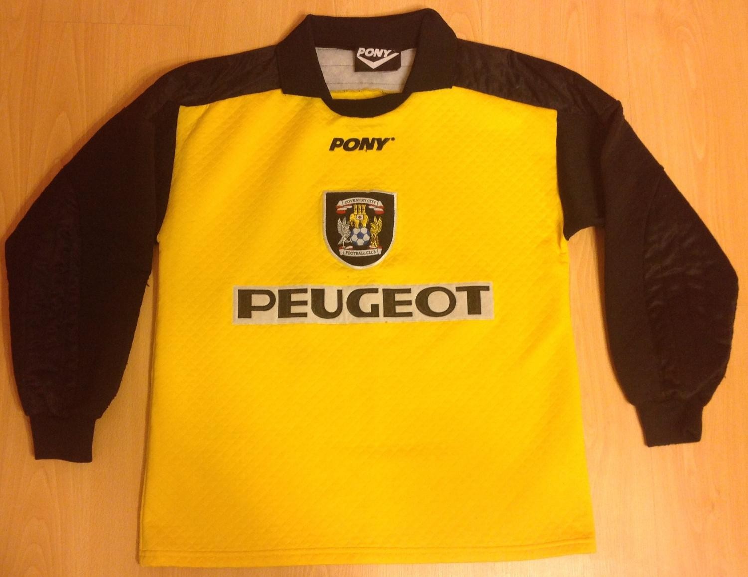 Coventry City 1995-96 GK 1 Kit