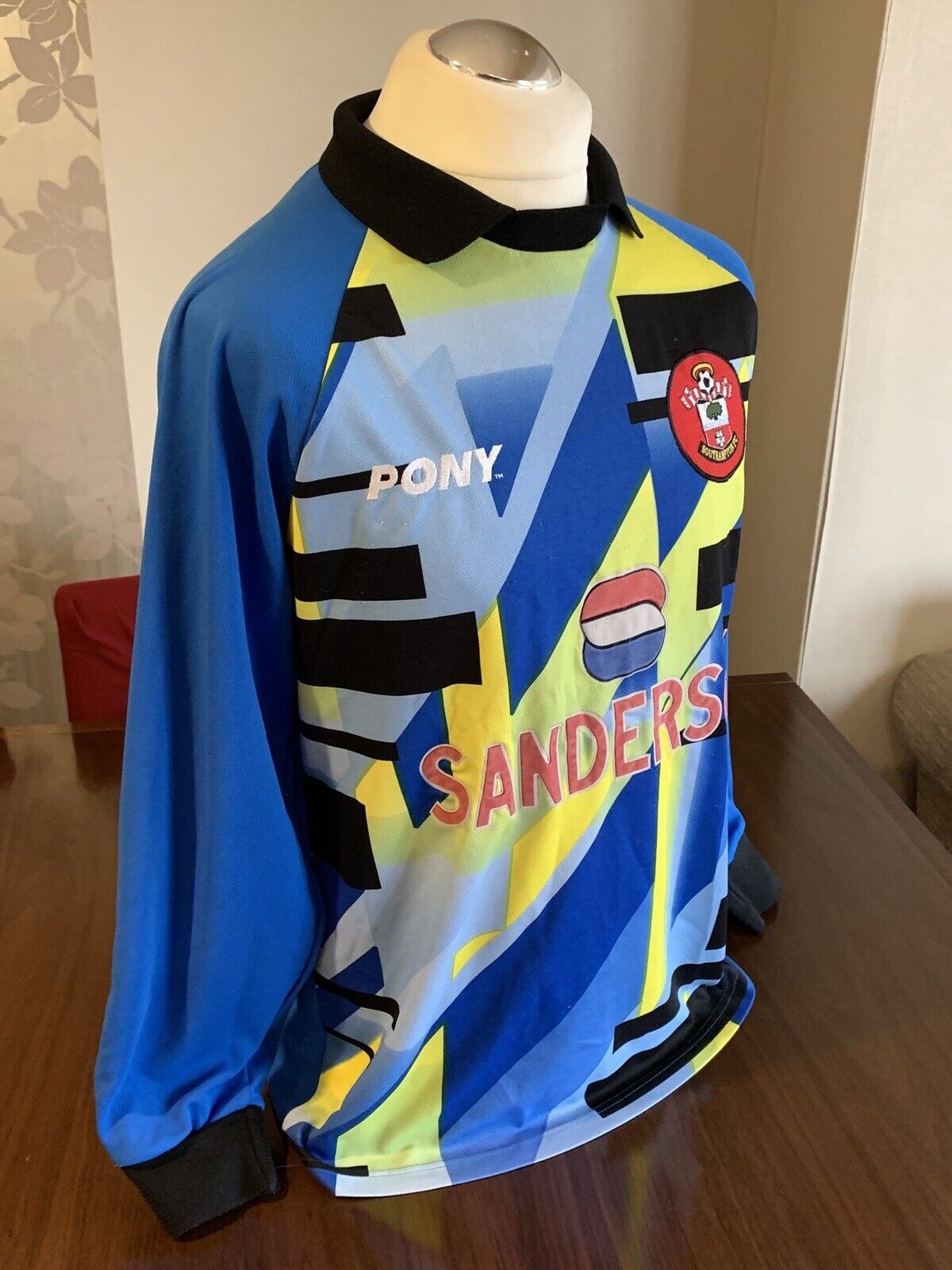 Southampton FC 1995-96 GK 1 Kit