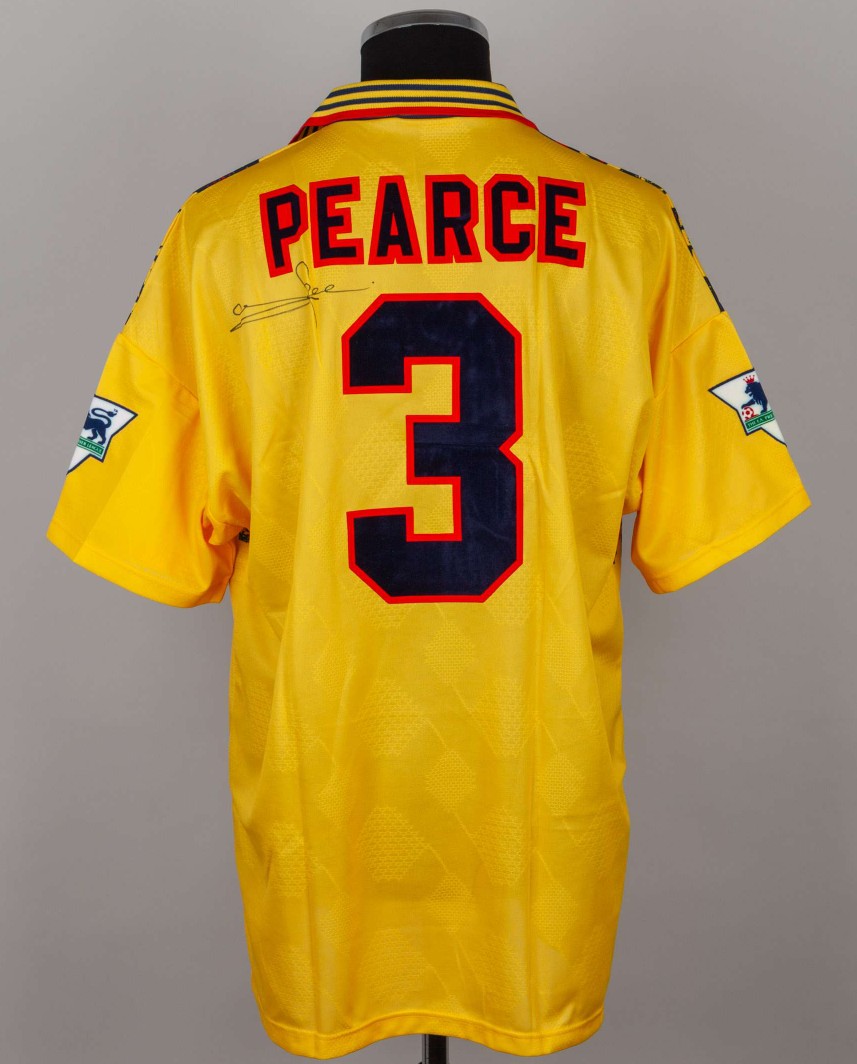 Nottingham Forest 1995-96 Away Kit