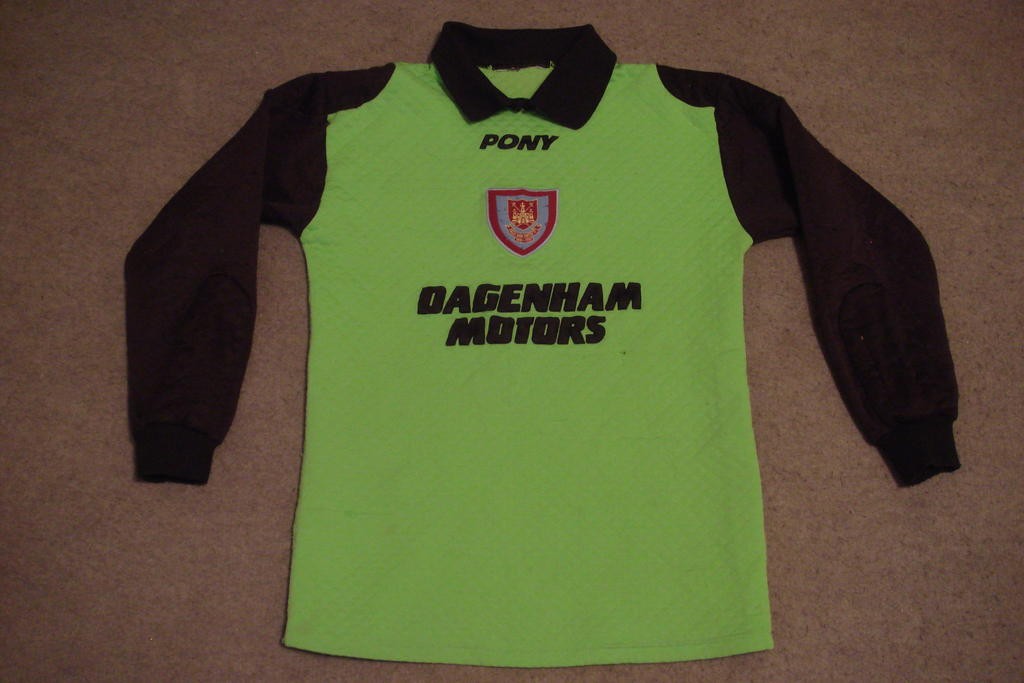 West Ham United 1995-96 GK 2 Kit