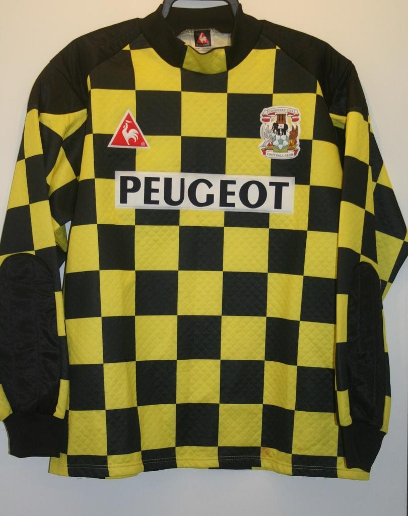 Coventry City 1996-97 GK 1 Kit