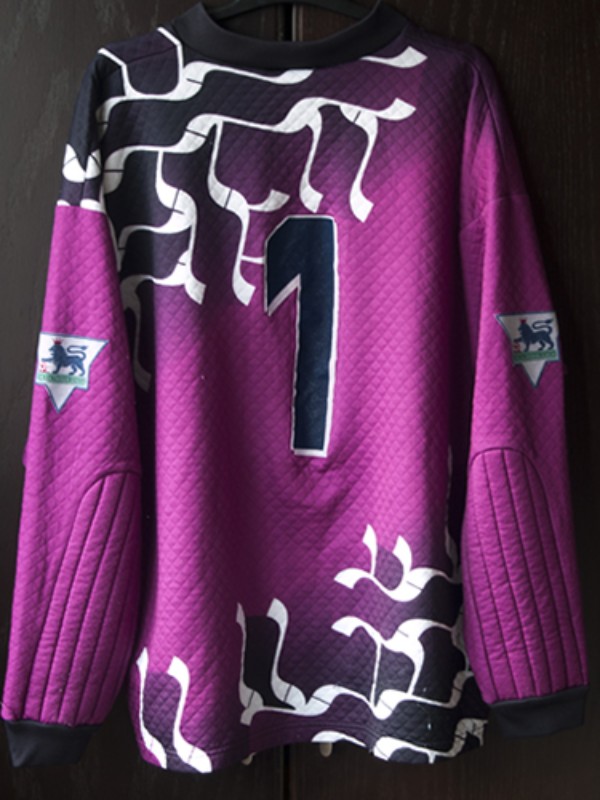 Leeds United 1996-97 GK 2 Kit