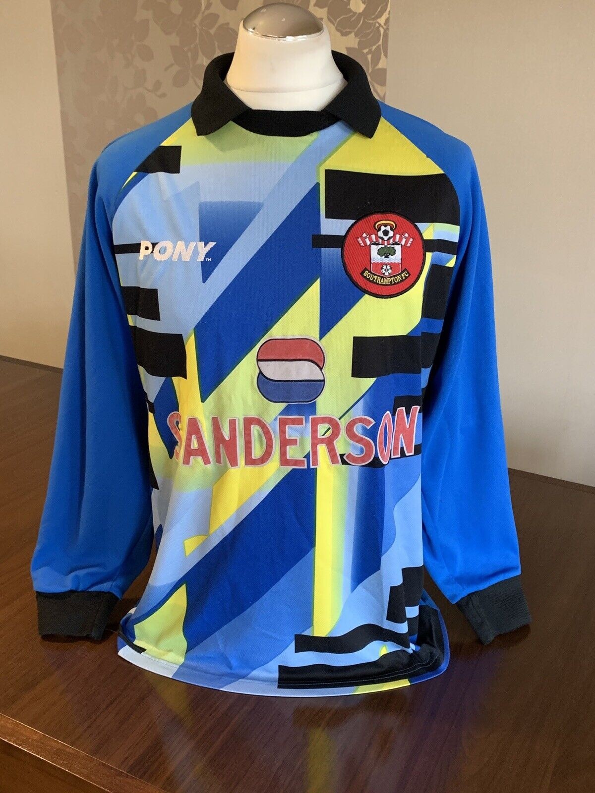 Southampton FC 1996-97 GK 1 Kit