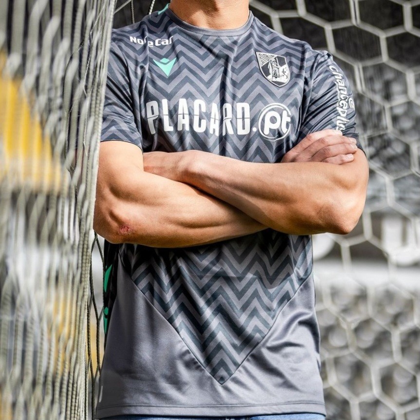 Vitória SC 2024-25 GK Home Kit
