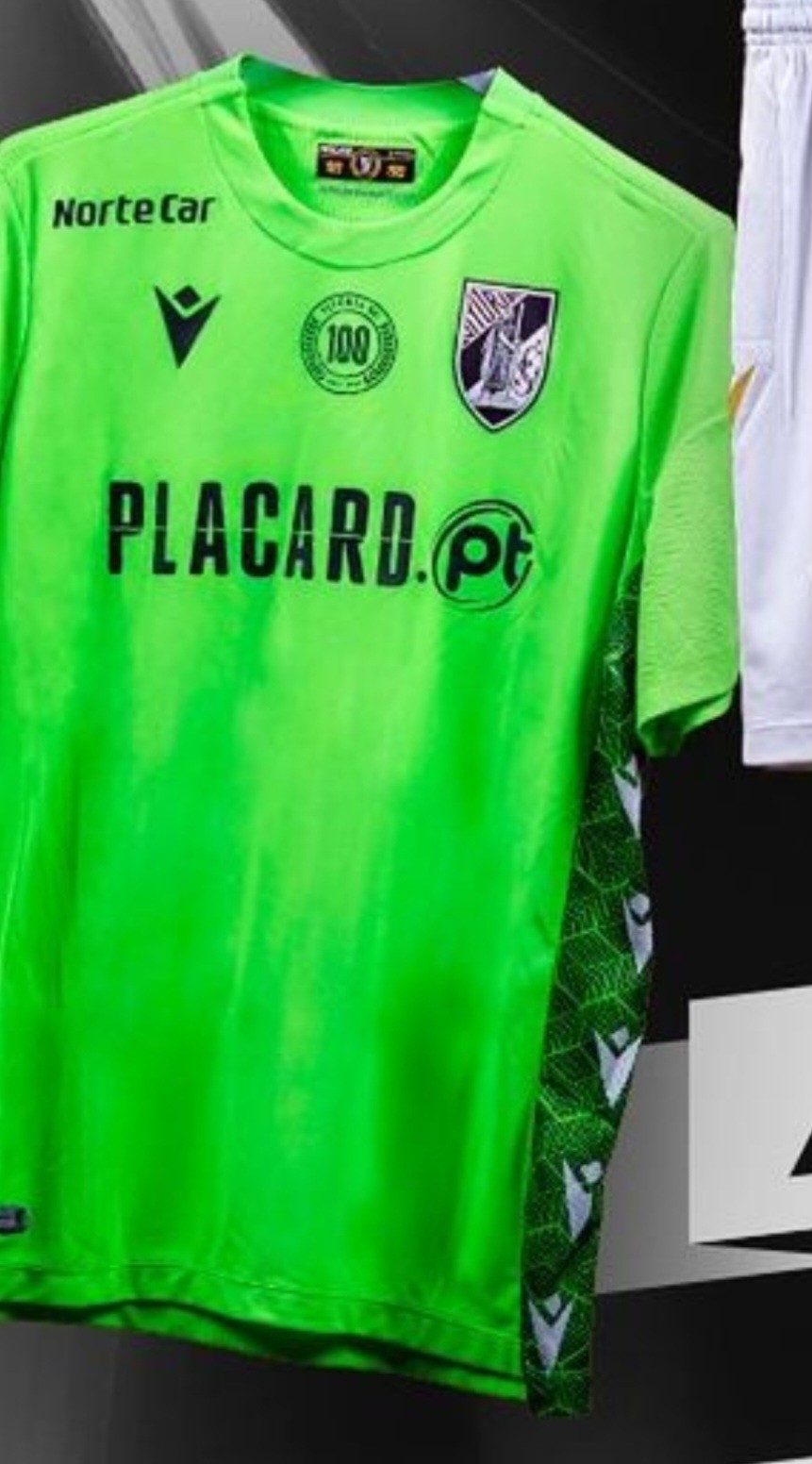 Vitória SC 2024-25 GK Away Kit