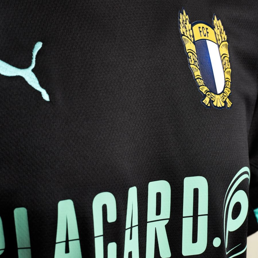 Famalicão 2024-25 GK Home Kit