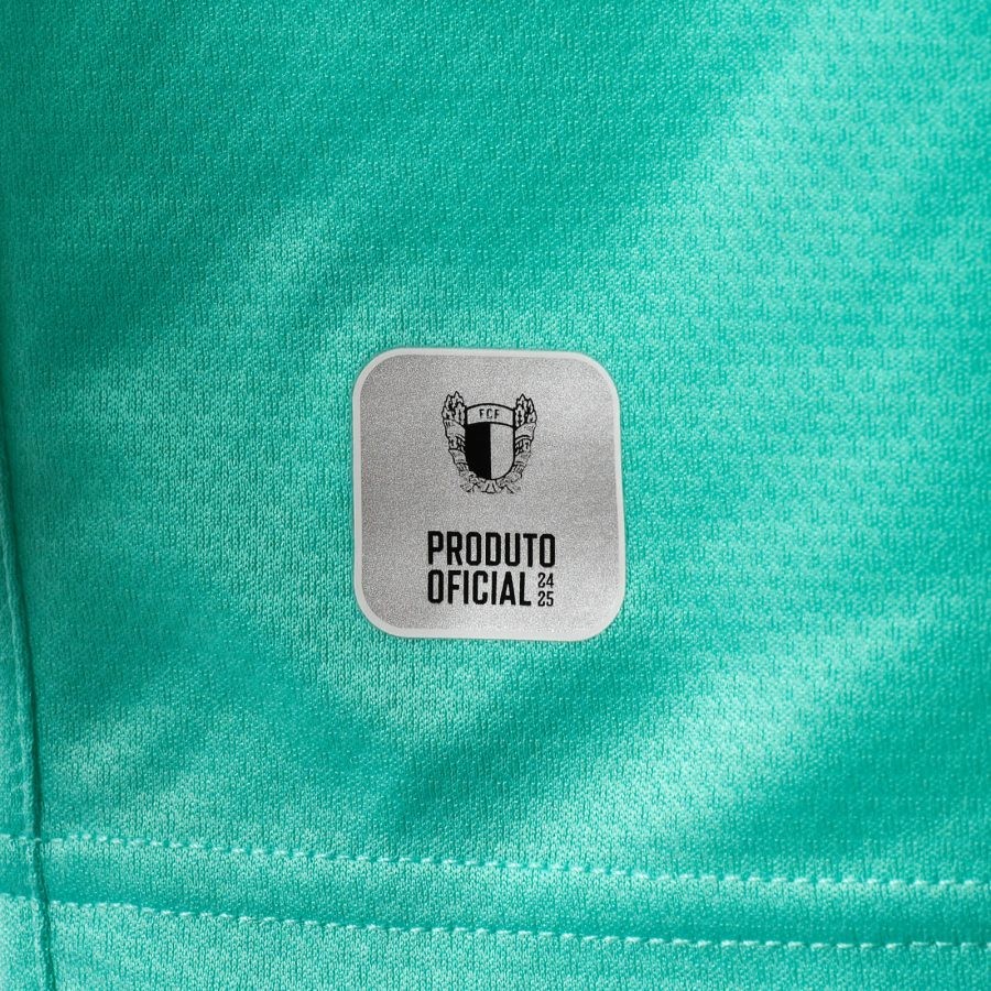 Famalicão 2024-25 GK Away Kit