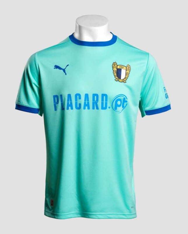 Famalicão 2024-25 GK Away Kit
