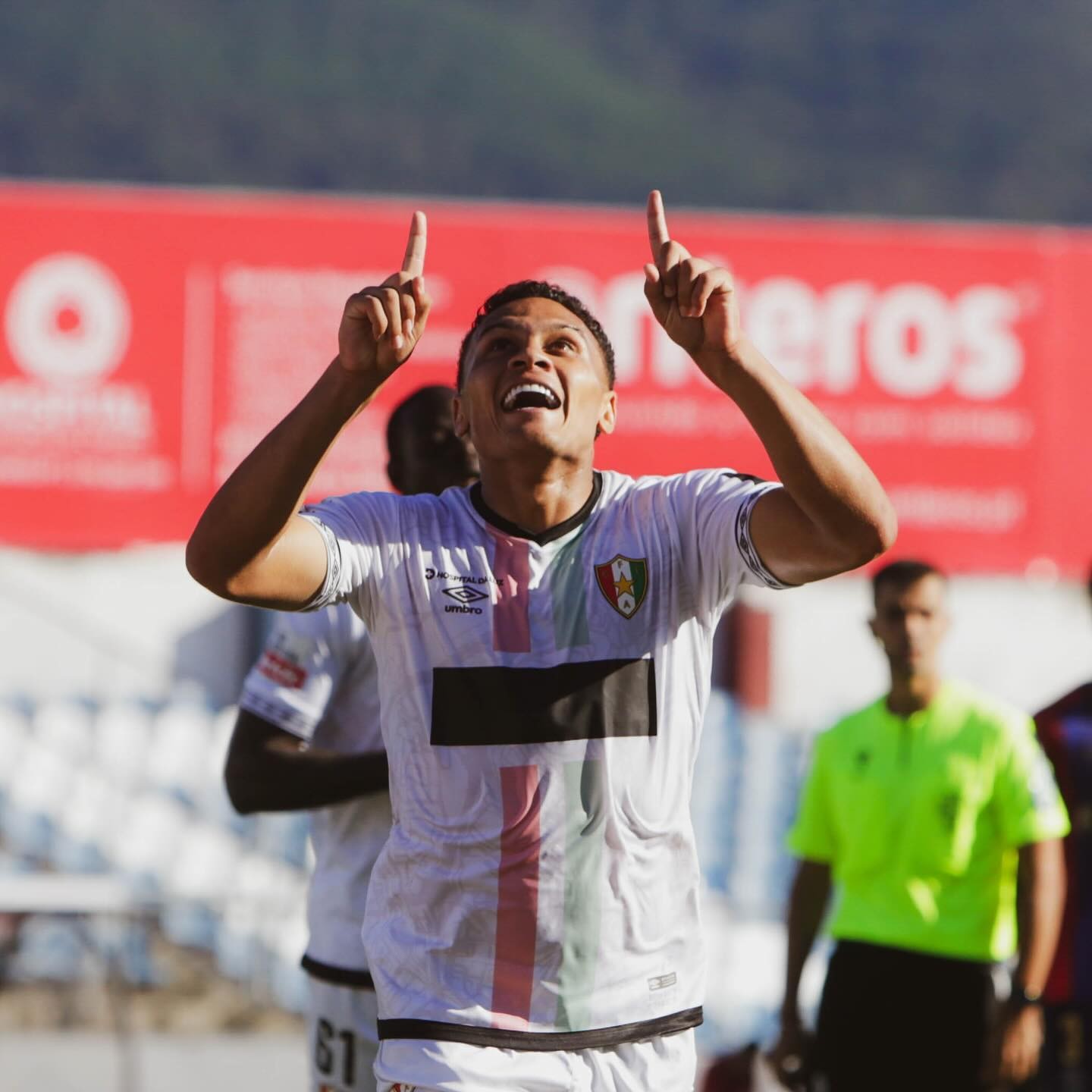 Estrela da Amadora 2023-24 Away Kit