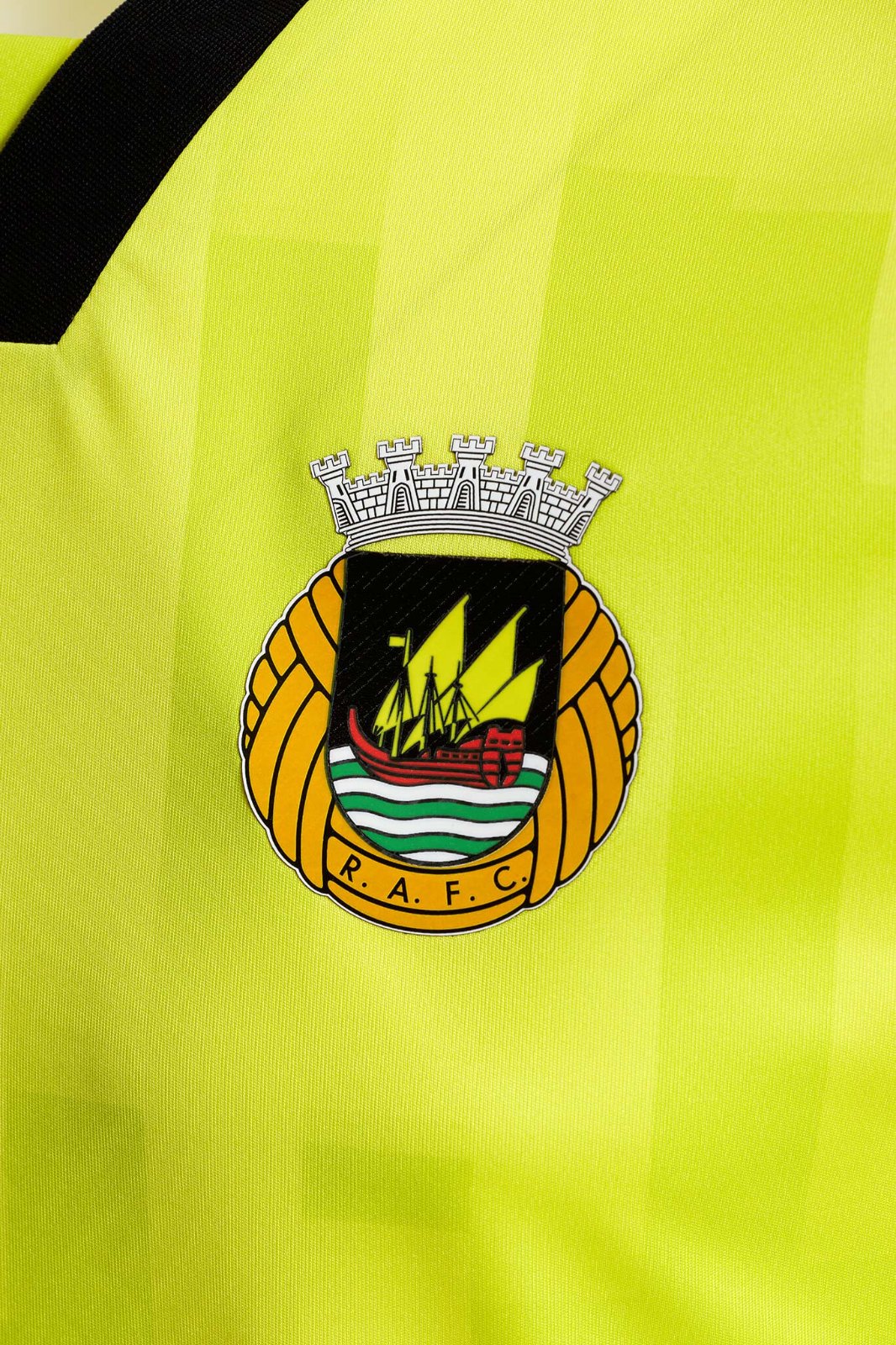 Rio Ave 2023-24 GK 3 Kit