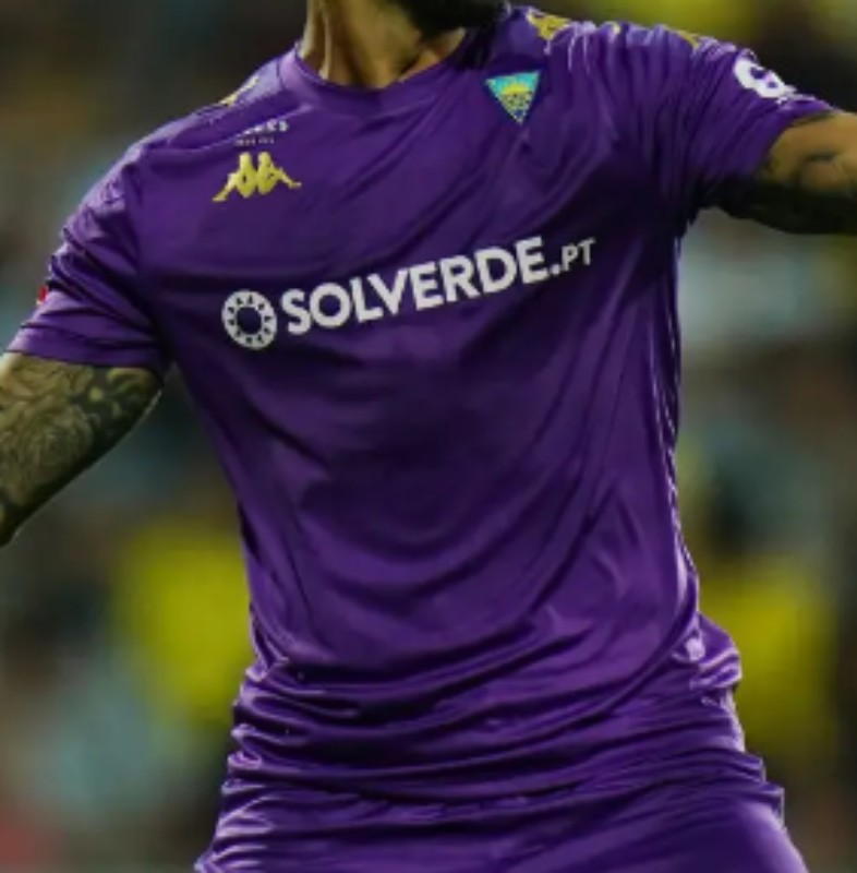 Estoril Praia 2023-24 GK 3 Kit