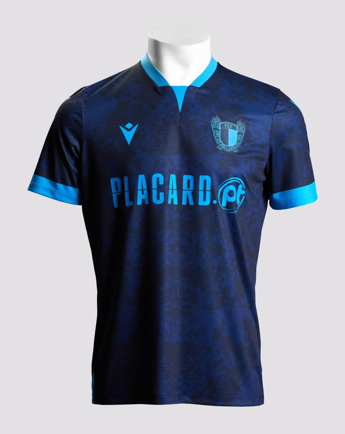 Famalicão 2023-24 Away Kit