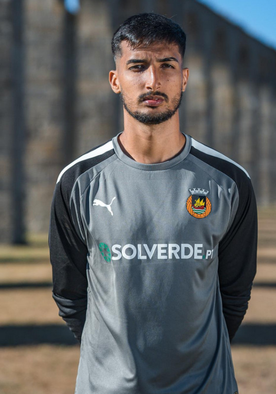 Rio Ave 2022-23 GK 1 Kit