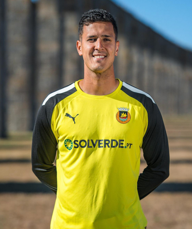 Rio Ave 2022-23 GK 3 Kit