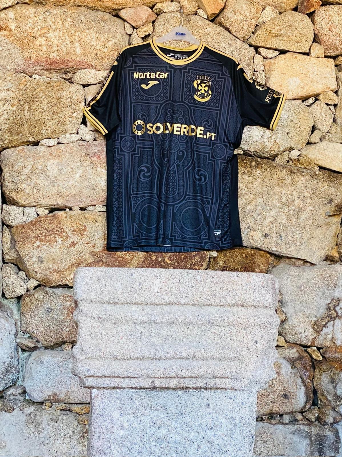 Paços de Ferreira 2022-23 Away Kit