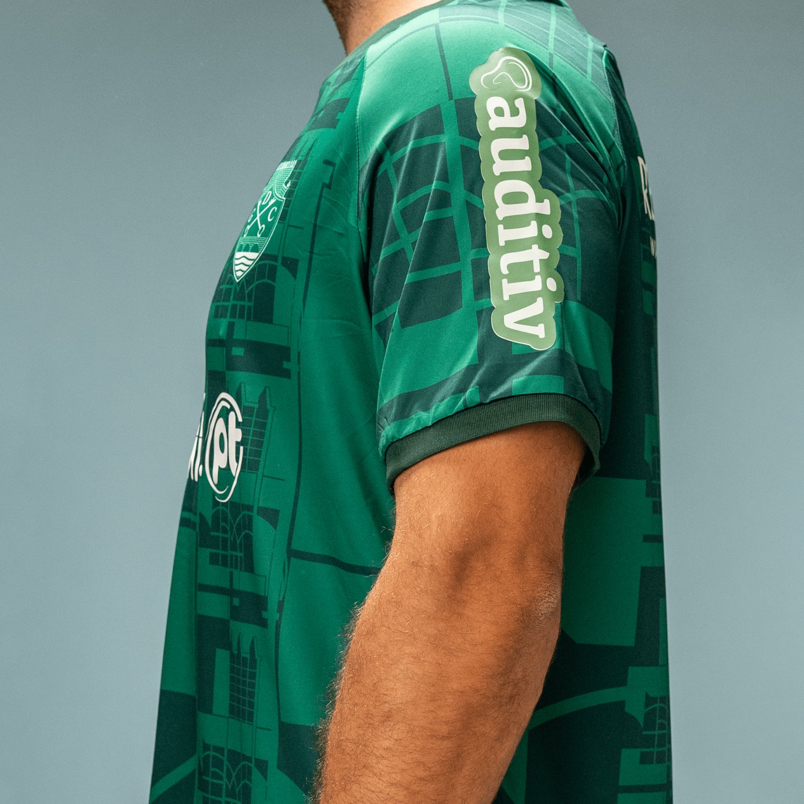 GD Chaves 2022-23 GK Kit