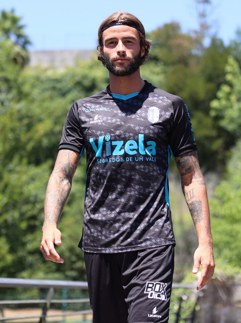 FC Vizela 2022-23 Third Kit