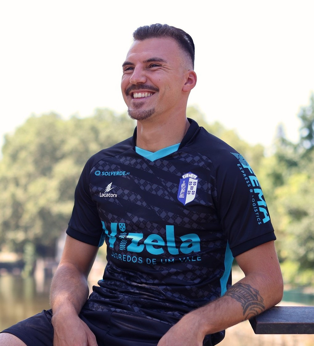 FC Vizela 2022-23 Third Kit
